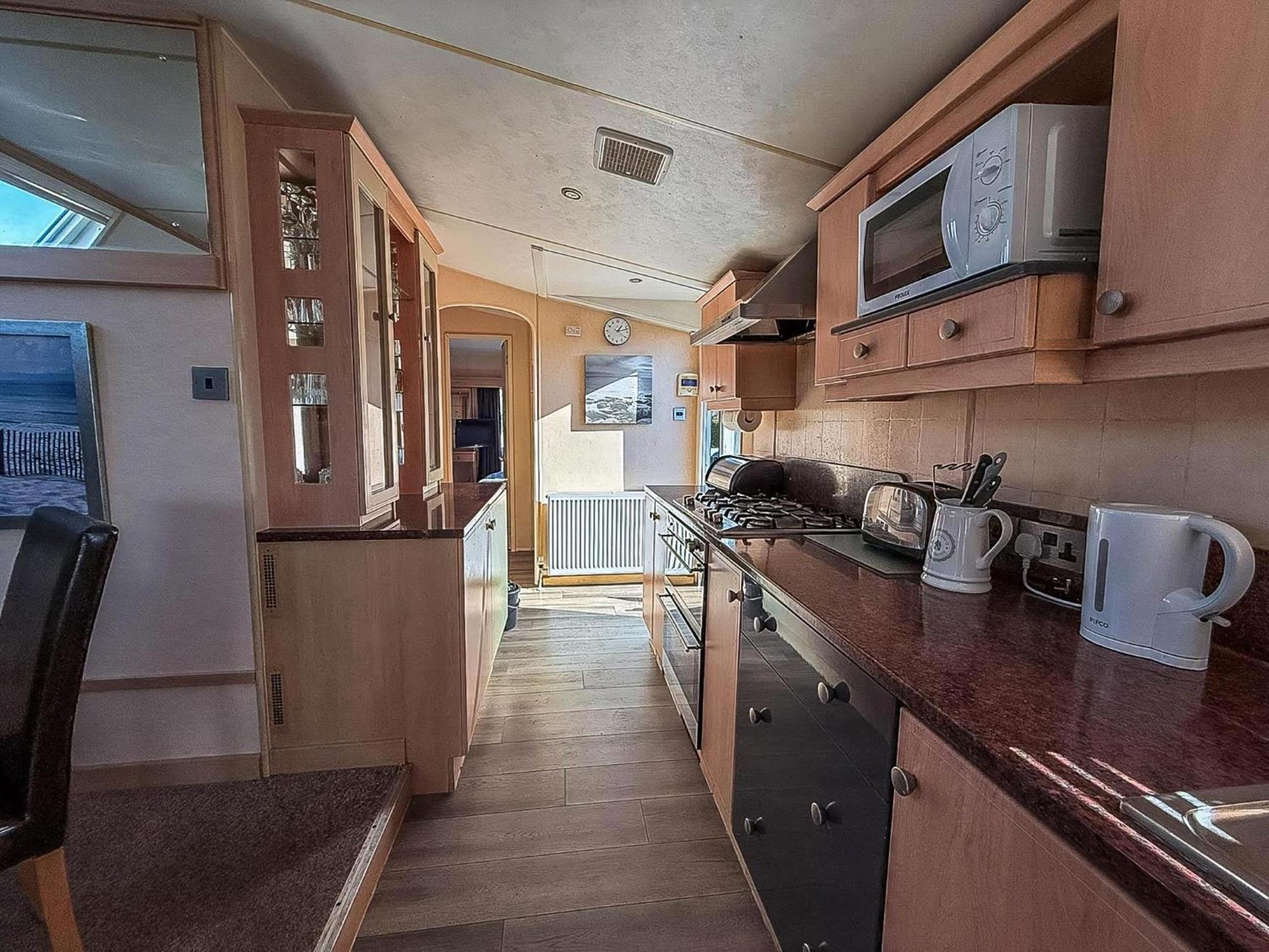 Fantastic Caravan With Stunning Views At Southview Ref 33002ml